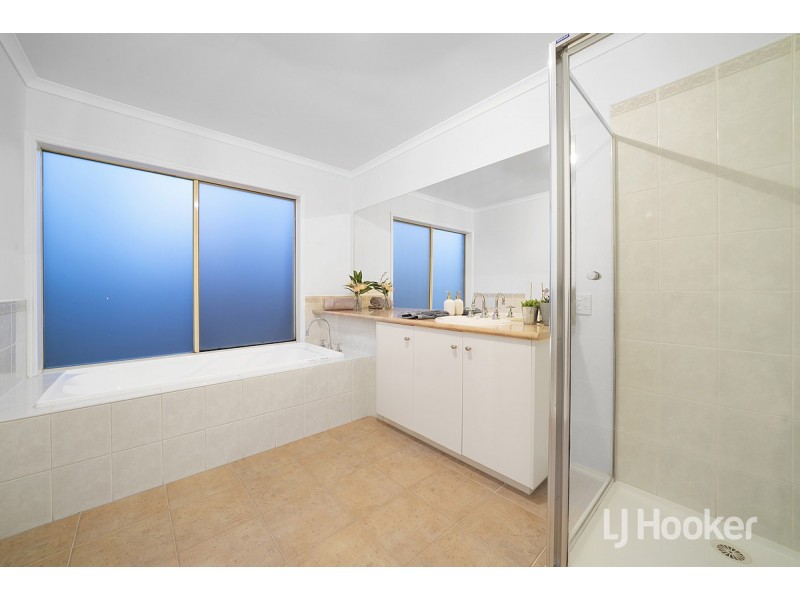 38 Willowgreen Way, Point Cook VIC 3030