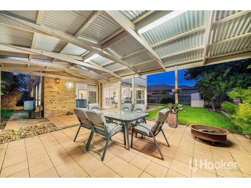 38 Willowgreen Way, Point Cook VIC 3030