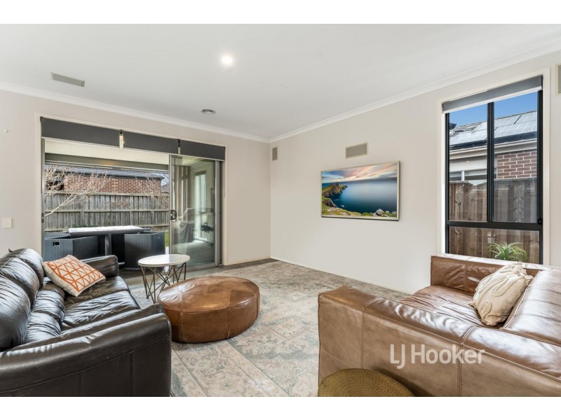 33 Edge View, Point Cook VIC 3030