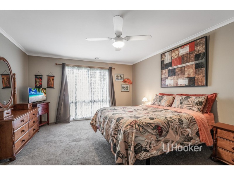 52 Westleigh Drive, Werribee VIC 3030