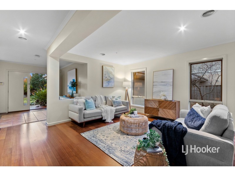 128 Sanctuary Lakes South Boulevard, Sanctuary Lakes VIC 3030