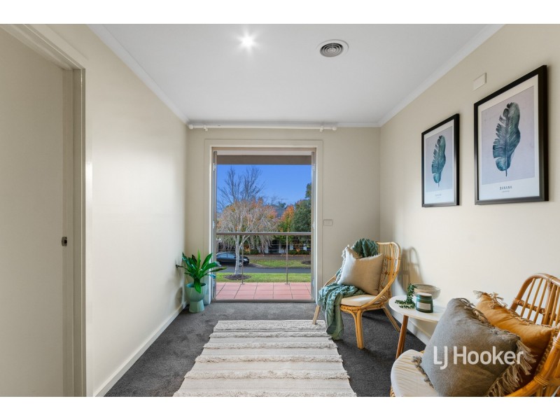 128 Sanctuary Lakes South Boulevard, Sanctuary Lakes VIC 3030