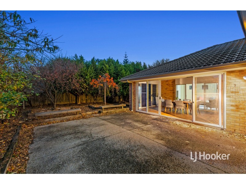 128 Sanctuary Lakes South Boulevard, Sanctuary Lakes VIC 3030