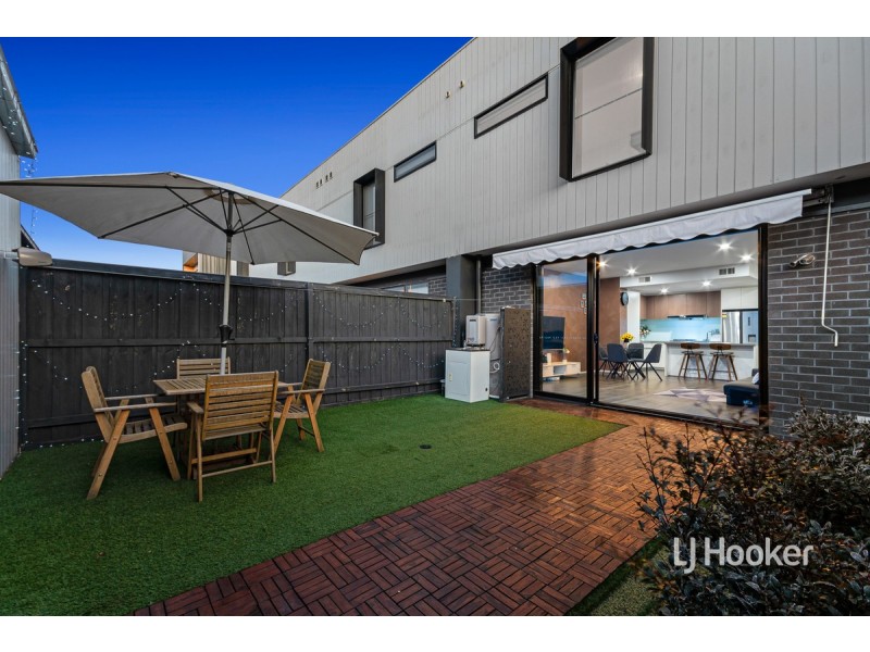 50 Umbrella Way, Point Cook VIC 3030