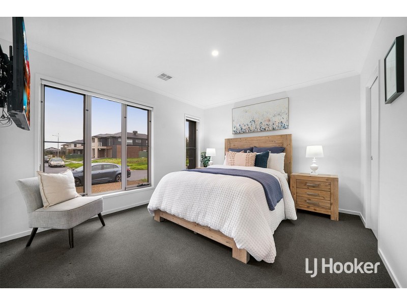 10 Firefly Road, Point Cook VIC 3030