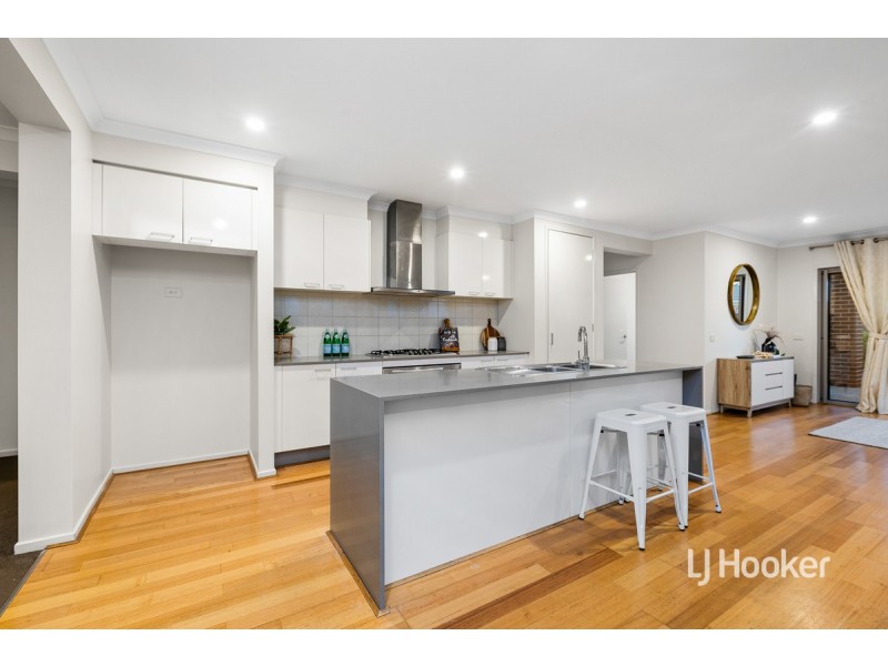 73 Brownlow Drive, Point Cook VIC 3030