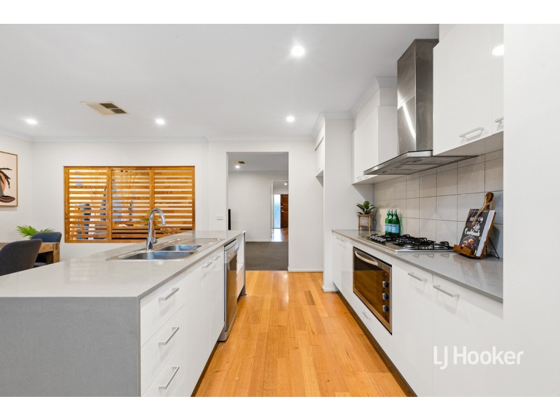 73 Brownlow Drive, Point Cook VIC 3030