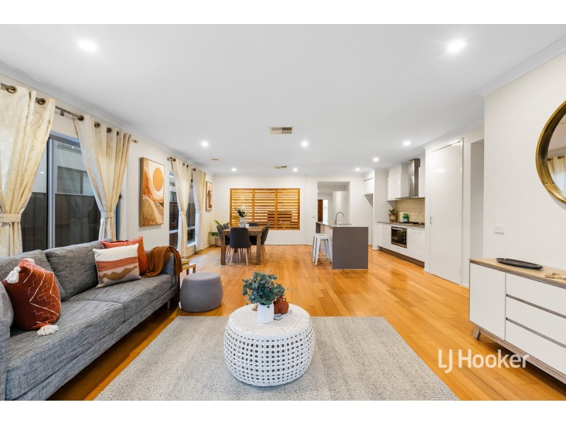 73 Brownlow Drive, Point Cook VIC 3030