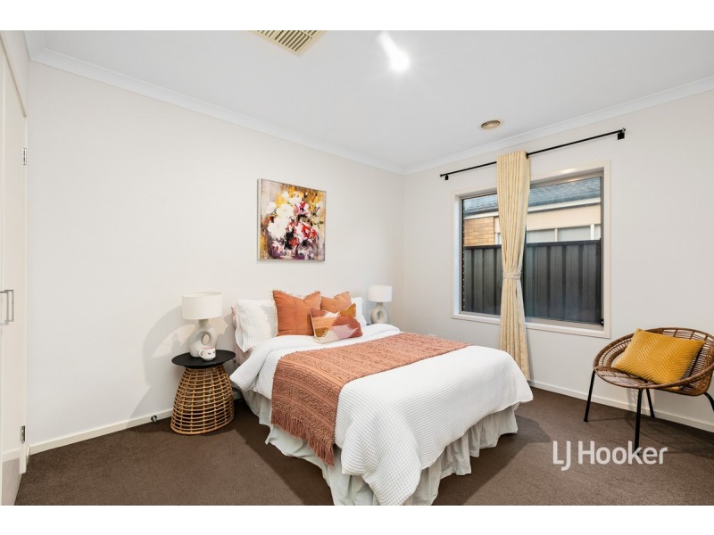 73 Brownlow Drive, Point Cook VIC 3030