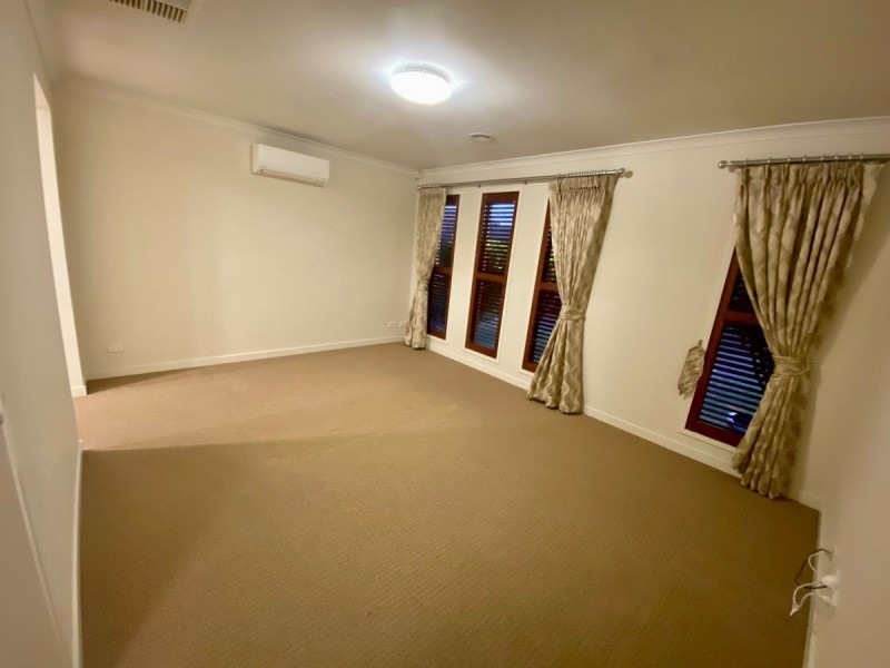 28 Lambourne Avenue, Truganina VIC 3029