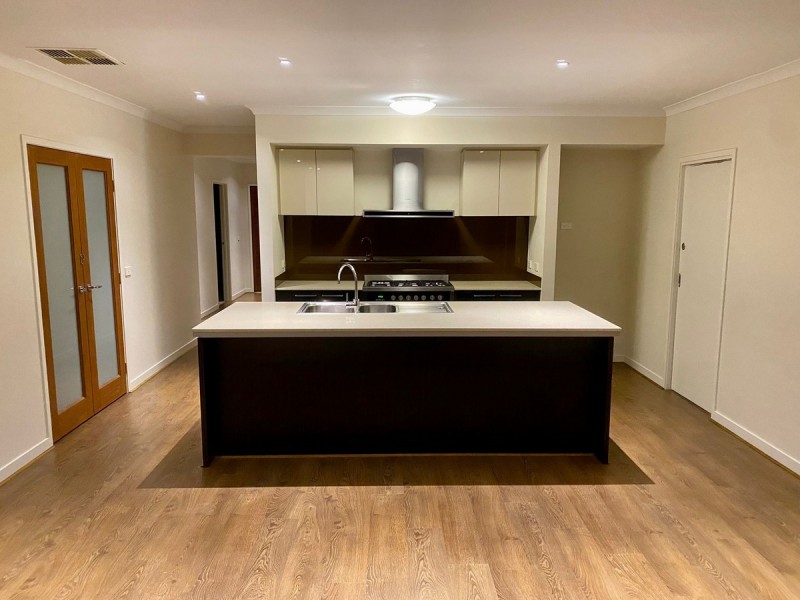 28 Lambourne Avenue, Truganina VIC 3029