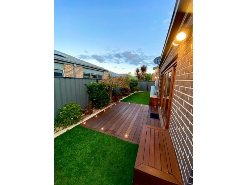 28 Lambourne Avenue, Truganina VIC 3029
