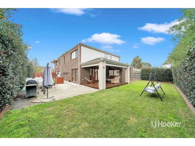 10 Kingsford Drive, Point Cook VIC 3030