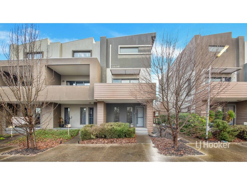 12 Heartlands Lane, Mernda VIC 3754