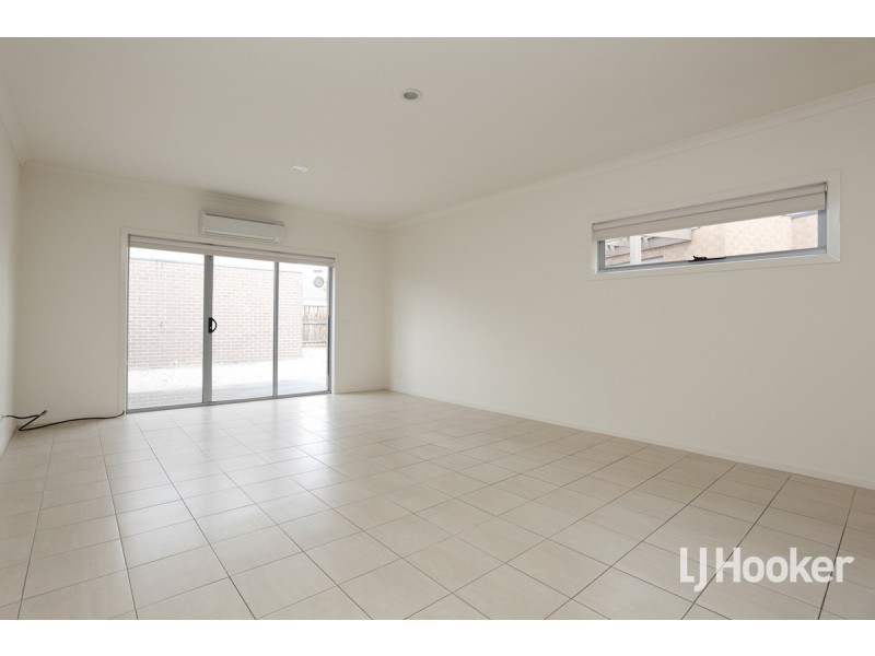 4C Hanworth Avenue, Williams Landing VIC 3027
