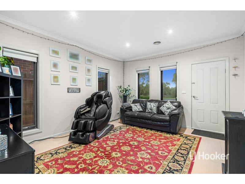 19 Grandview Avenue, Point Cook VIC 3030