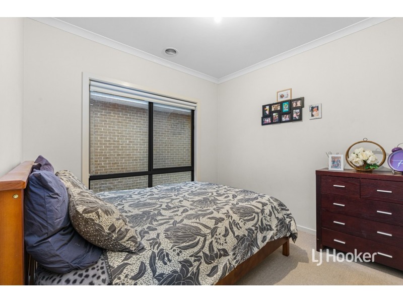 19 Grandview Avenue, Point Cook VIC 3030