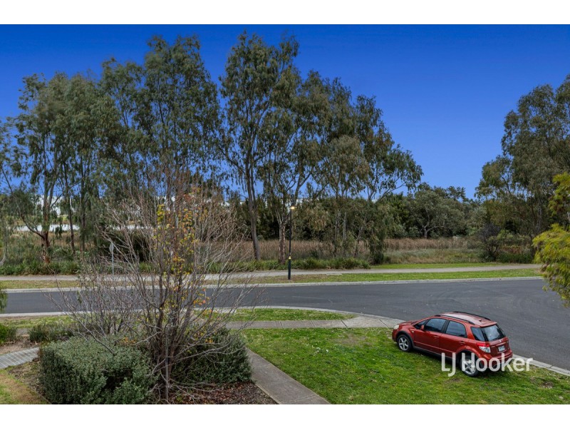 19 Grandview Avenue, Point Cook VIC 3030