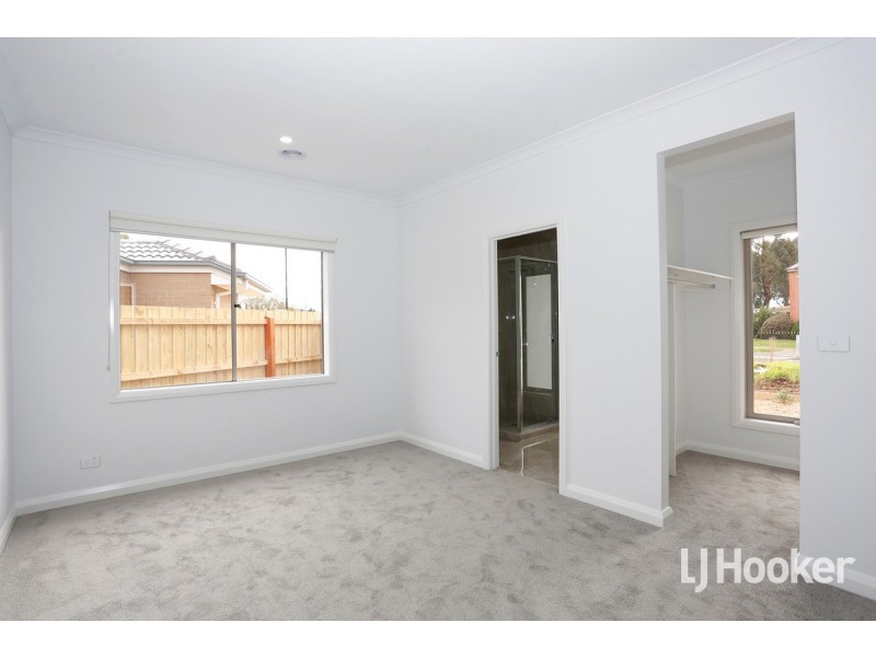 19 Neptune Drive, Point Cook VIC 3030