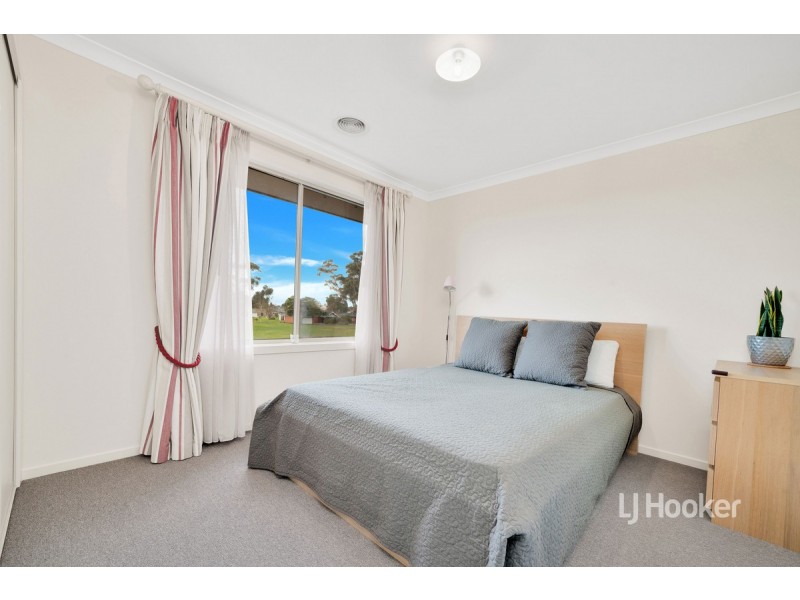 17 Toddington Avenue, Williams Landing VIC 3027
