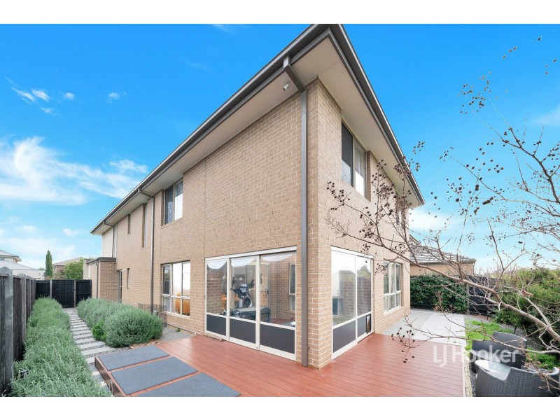 17 Toddington Avenue, Williams Landing VIC 3027