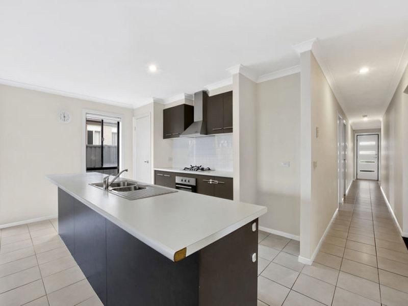 1 Romek Way, Truganina VIC 3029