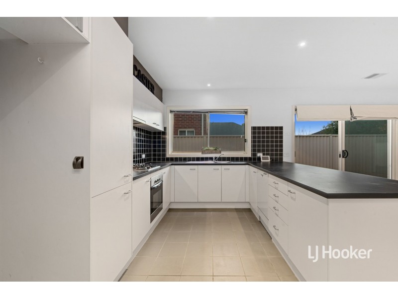 83 Lancaster Drive, Point Cook VIC 3030