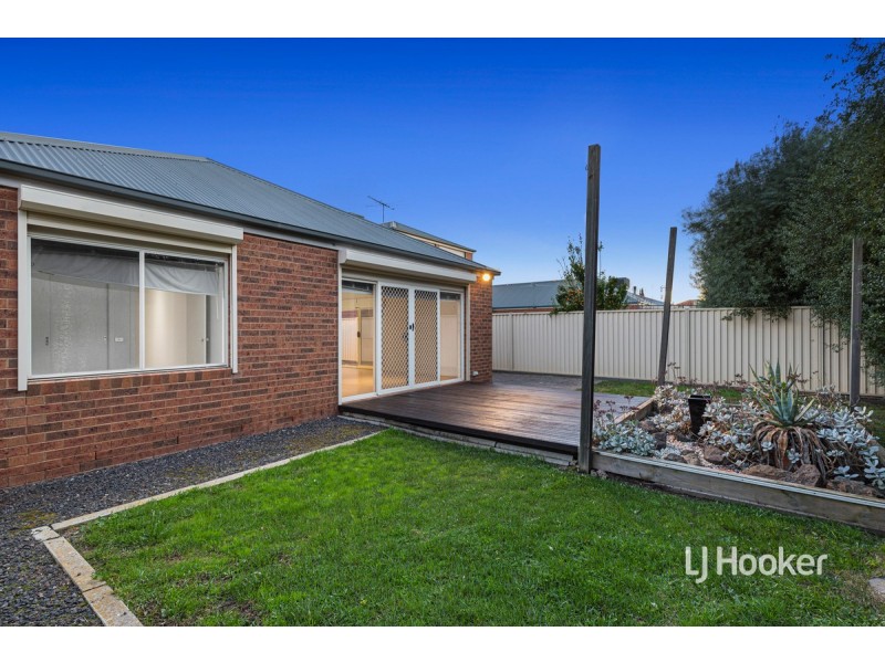 83 Lancaster Drive, Point Cook VIC 3030