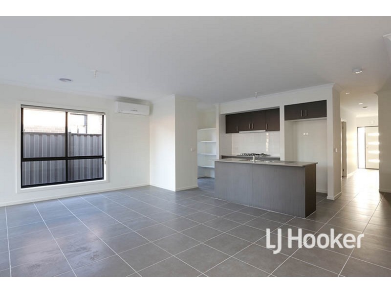 15 Elegante Road, Point Cook VIC 3030