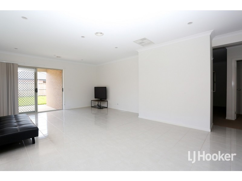 23A Mystic Grove, Point Cook VIC 3030