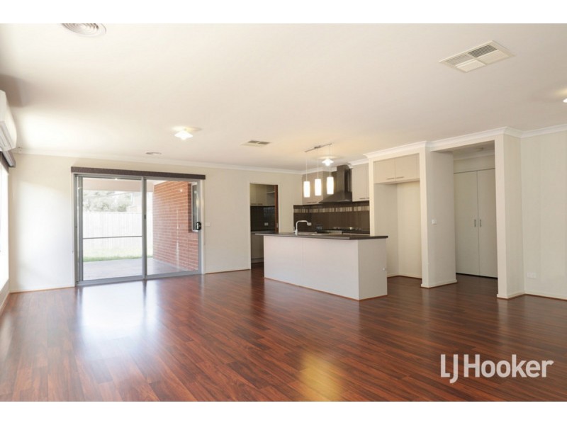 5 Solo Street, Point Cook VIC 3030