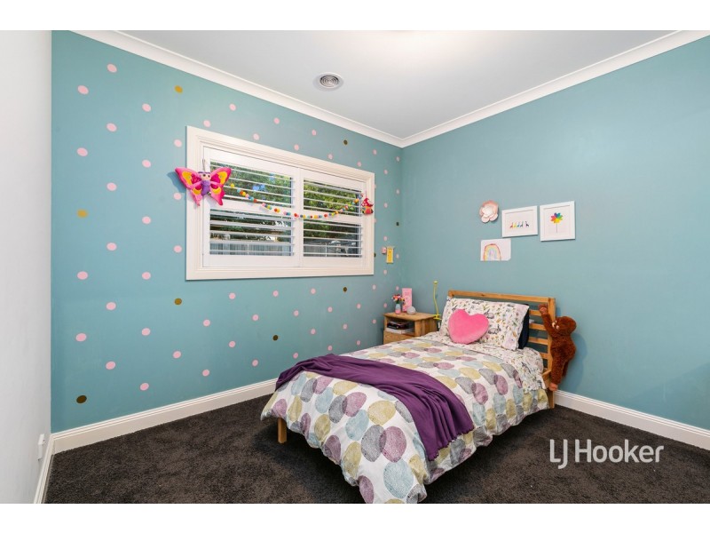 50 Mystic Grove, Point Cook VIC 3030