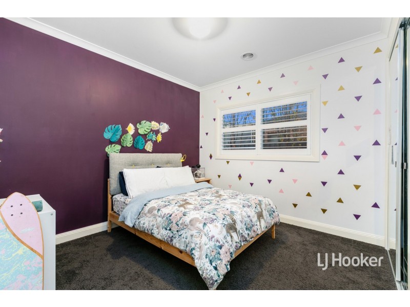 50 Mystic Grove, Point Cook VIC 3030