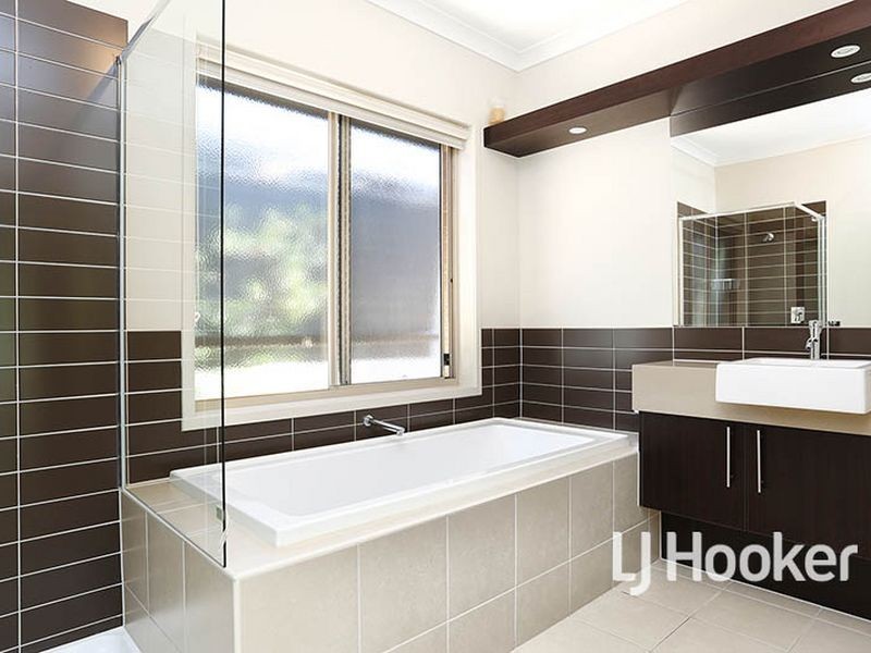 103 Yuruga Boulevard, Point Cook VIC 3030