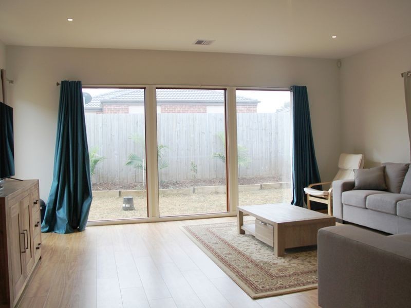 6 Nest Place, Point Cook VIC 3030