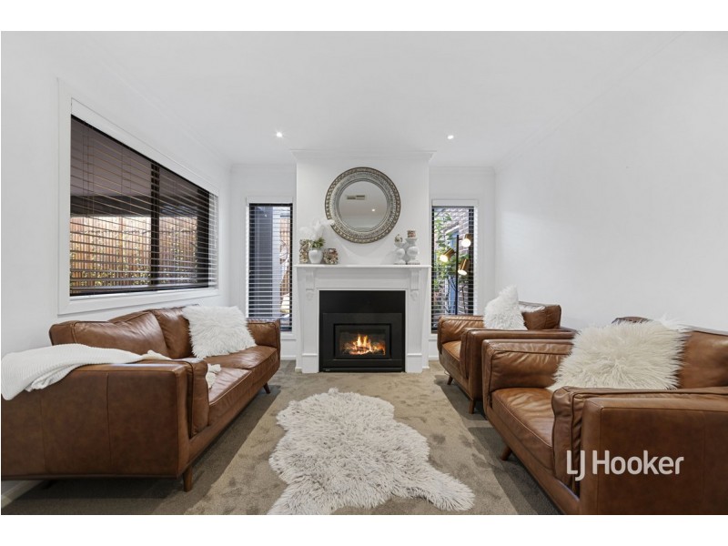 128 Yuruga Boulevard, Point Cook VIC 3030