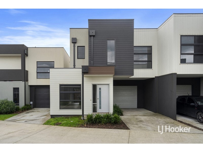 7 Dominic Road, Pakenham VIC 3810
