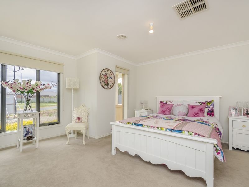 151 Dunnings Road, Point Cook VIC 3030