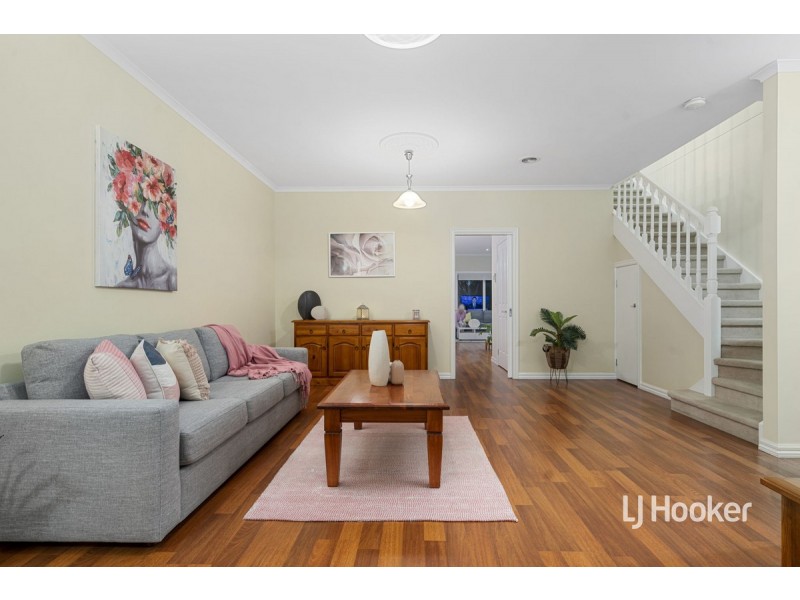 18 Kerford Crescent, Point Cook VIC 3030