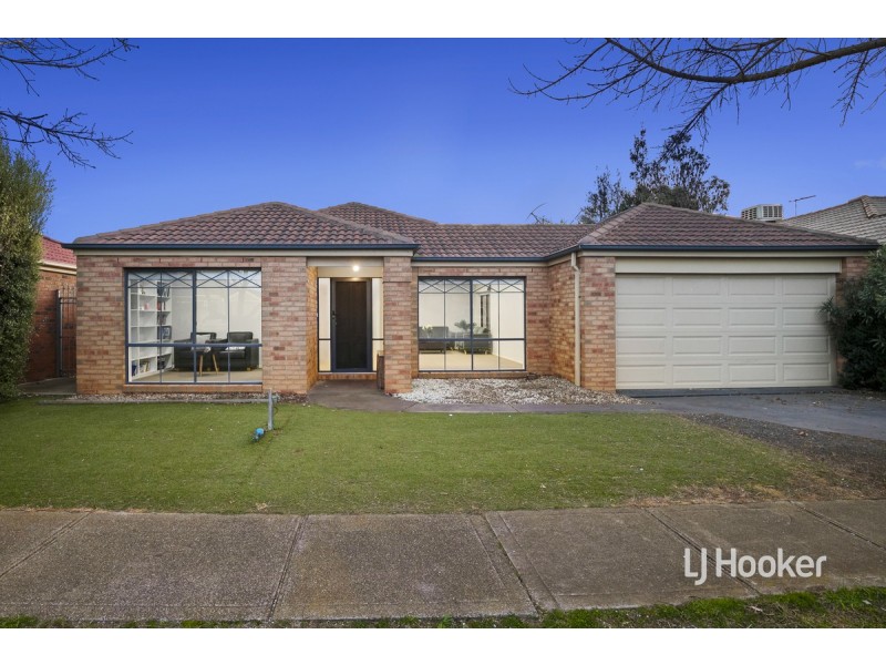 15 Dorrington Street, Point Cook VIC 3030