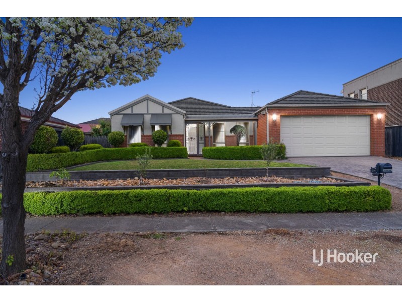 24 Messina Crescent, Point Cook VIC 3030