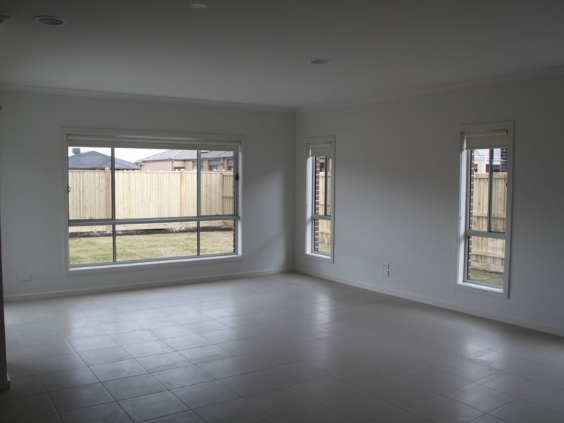 63 Waves Drive, Point Cook VIC 3030