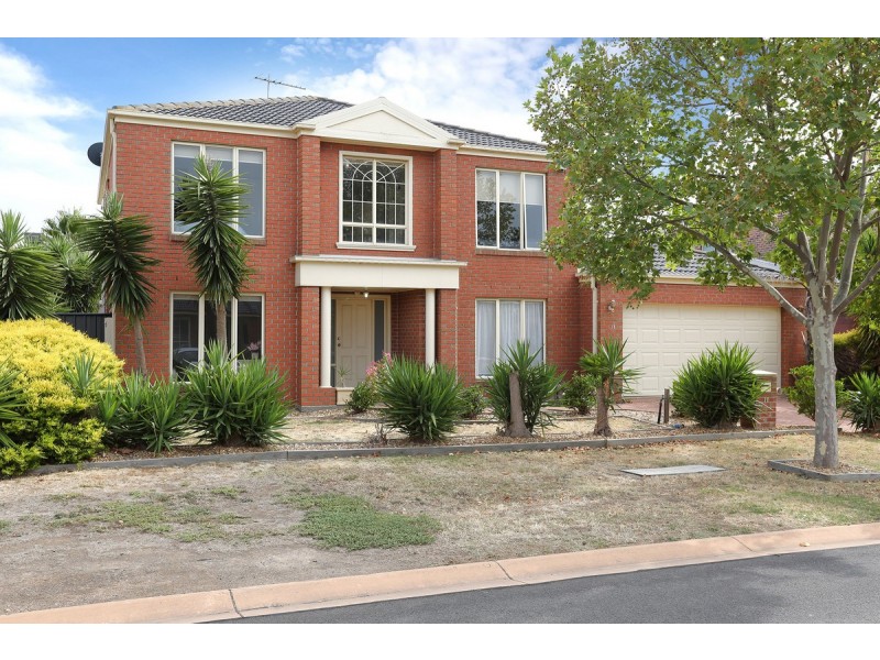 11 Cj Dennis Place, Point Cook VIC 3030