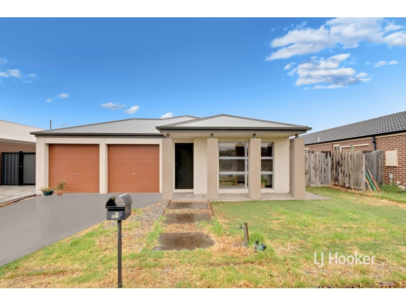 61 James Cook Drive, Truganina VIC 3029