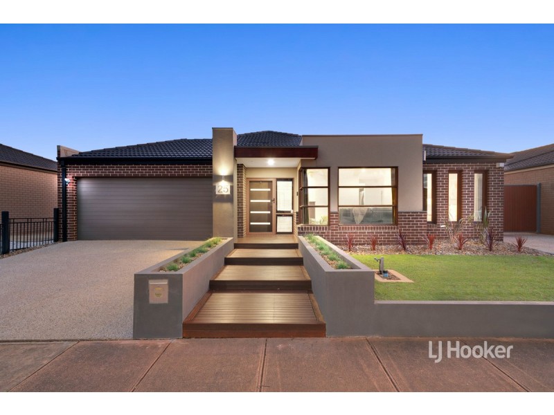 25 Fairbridge Road, Point Cook VIC 3030