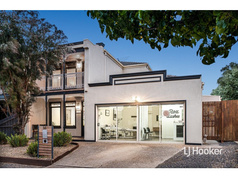 14 Breakwater Crescent, Point Cook VIC 3030