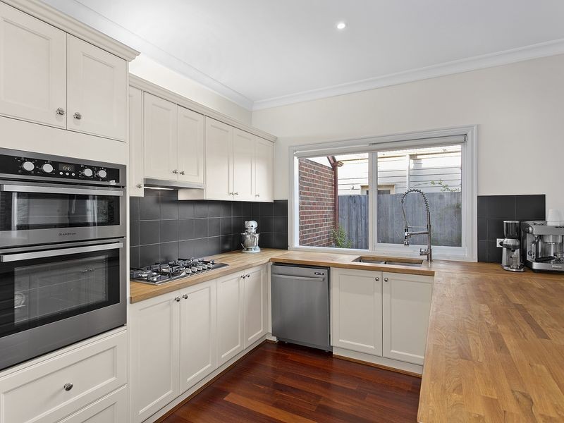 10 Burnley Street, Point Cook VIC 3030
