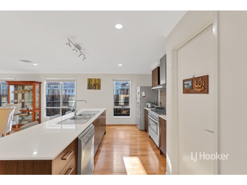 15 Mercure Way, Point Cook VIC 3030