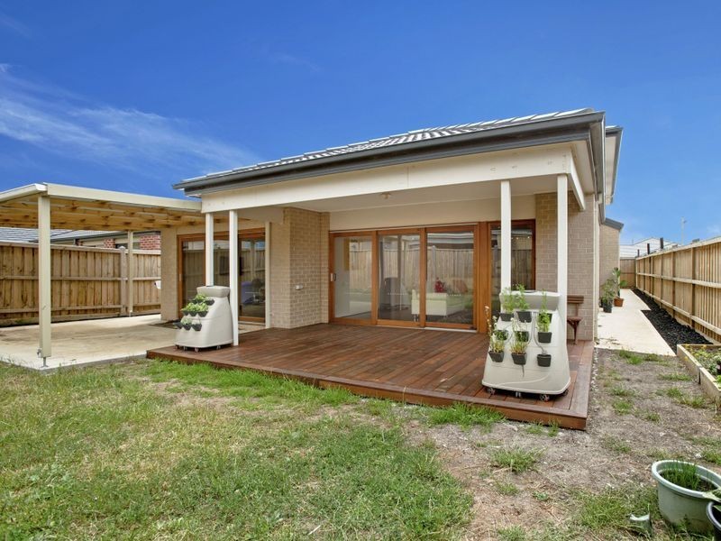 3 McWilliams Crescent, Point Cook VIC 3030