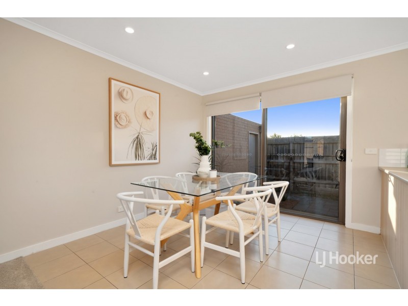 5/3 Campaspe Way, Point Cook VIC 3030